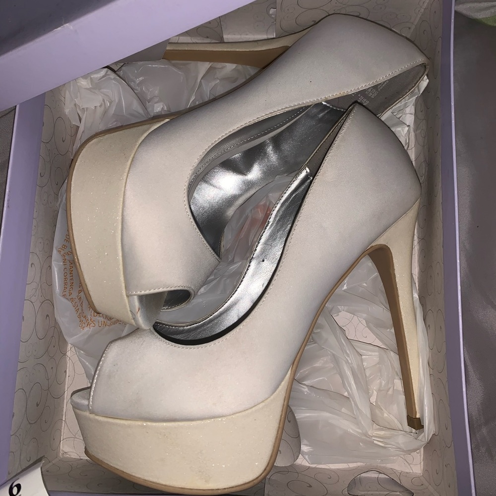 White heels (with shimmer on heel) size 6